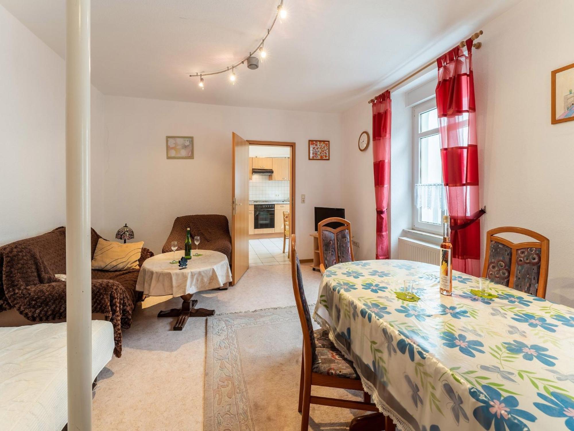 Comfortable Apartment In Ediger Eller Eifel 장크트 알데군트 외부 사진
